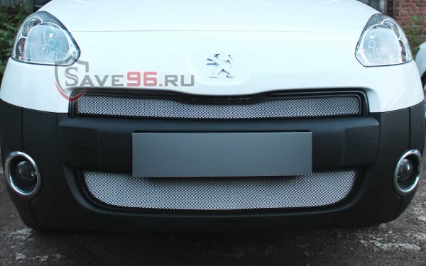 Защита радиатора «Стандарт» на Peugeot Partner, 2012-2015, 2 поколение, рестайлинг