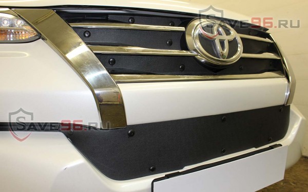 Защита радиатора «Премиум» на Toyota Fortuner, 2015-2019, 2 поколение